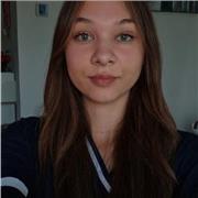 Soy una estudiante de biomedicina actualmente que le apasiona enseñar a los niños sobre todo lo relacionado con naturales.